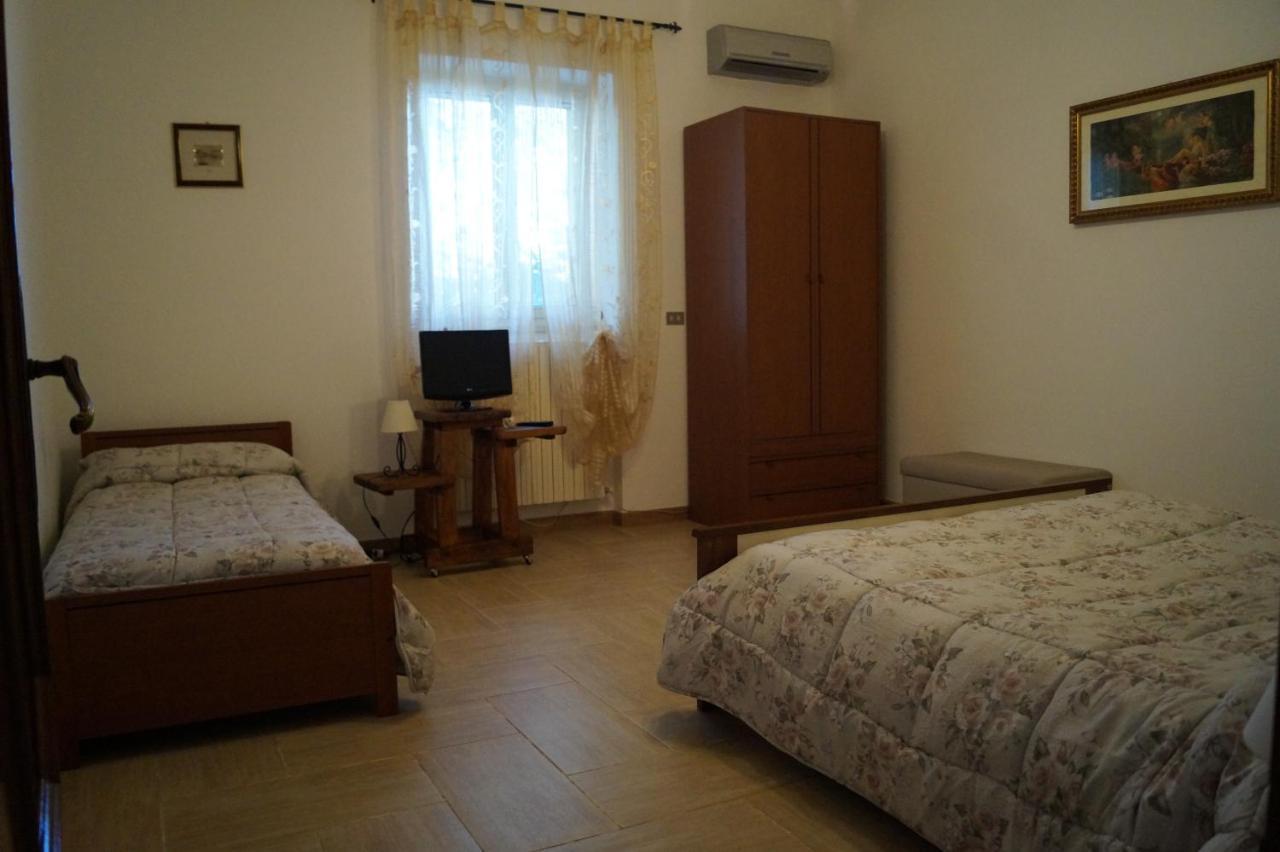 Bed and Breakfast La Casa Del Nonno Альберобелло Экстерьер фото