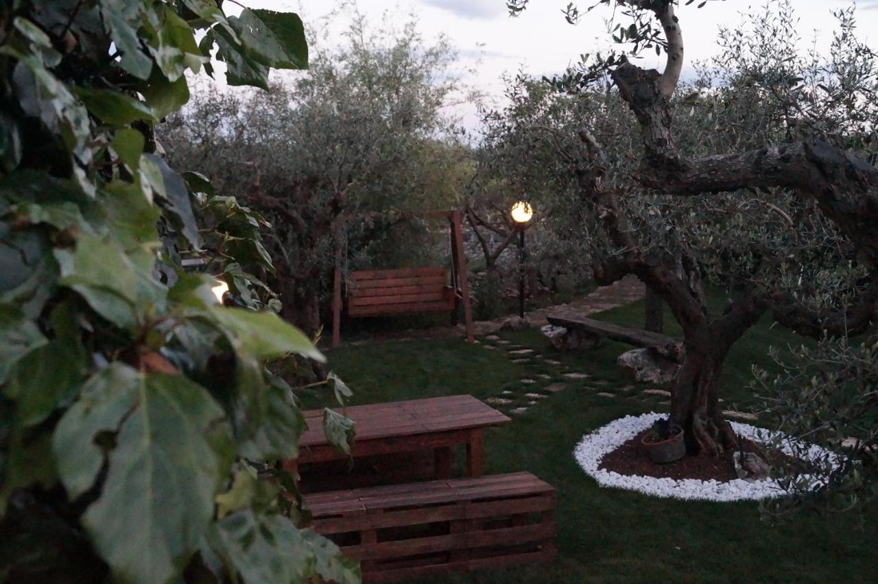 Bed and Breakfast La Casa Del Nonno Альберобелло Экстерьер фото